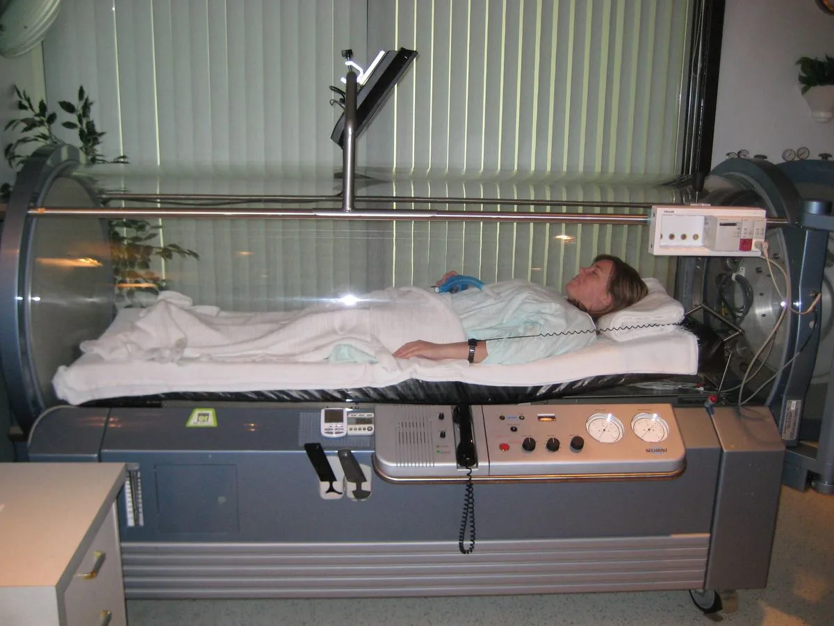 Hyperbaric Oxygen Therapy for Hair Loss: Marginal Evidence, Major Cost